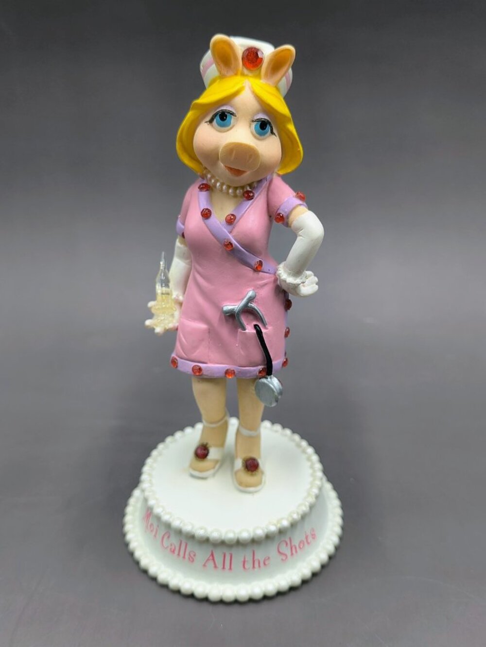 Muppets Miss Piggy Nurse Figurine with Syringe "Moi Calls All The Shots" 4"